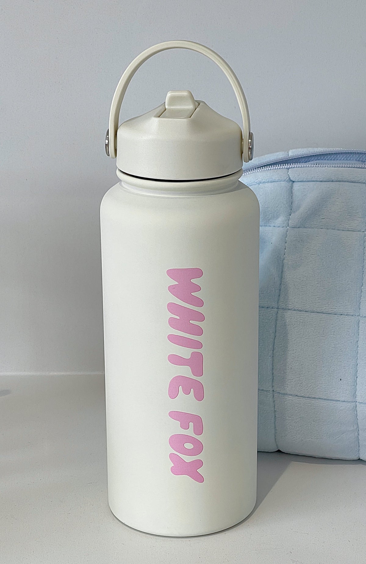 White Fox Staying Hydrated Drink Bottle Off 1L White/Pink