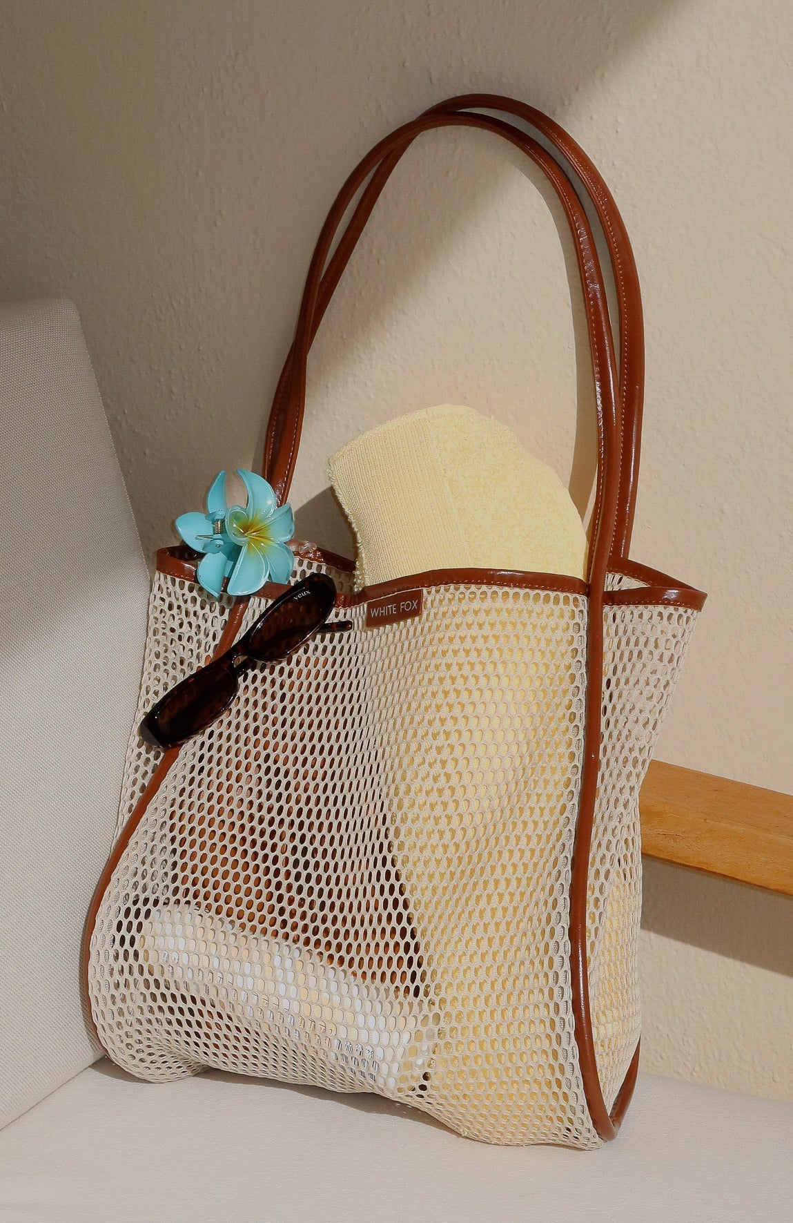 White Fox Aria Shoulder Bag Oat