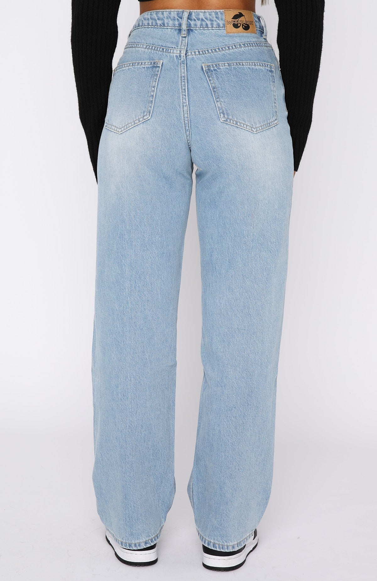 White Fox One Call Away High Rise Straight Leg Jeans Vintage Mid Blue