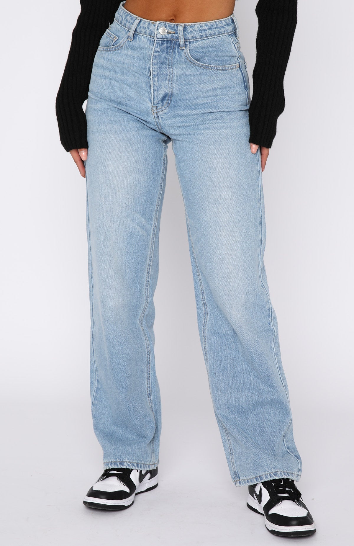White Fox One Call Away High Rise Straight Leg Jeans Vintage Mid Blue