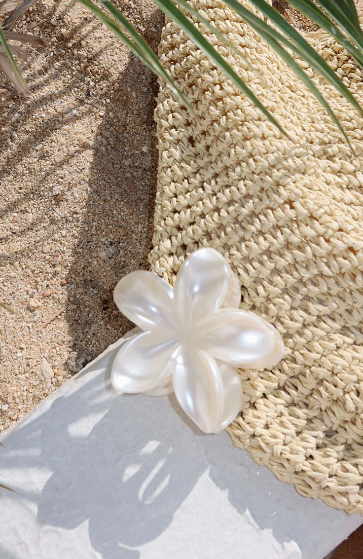 White Fox Floral Charm Hair Clip Pearl