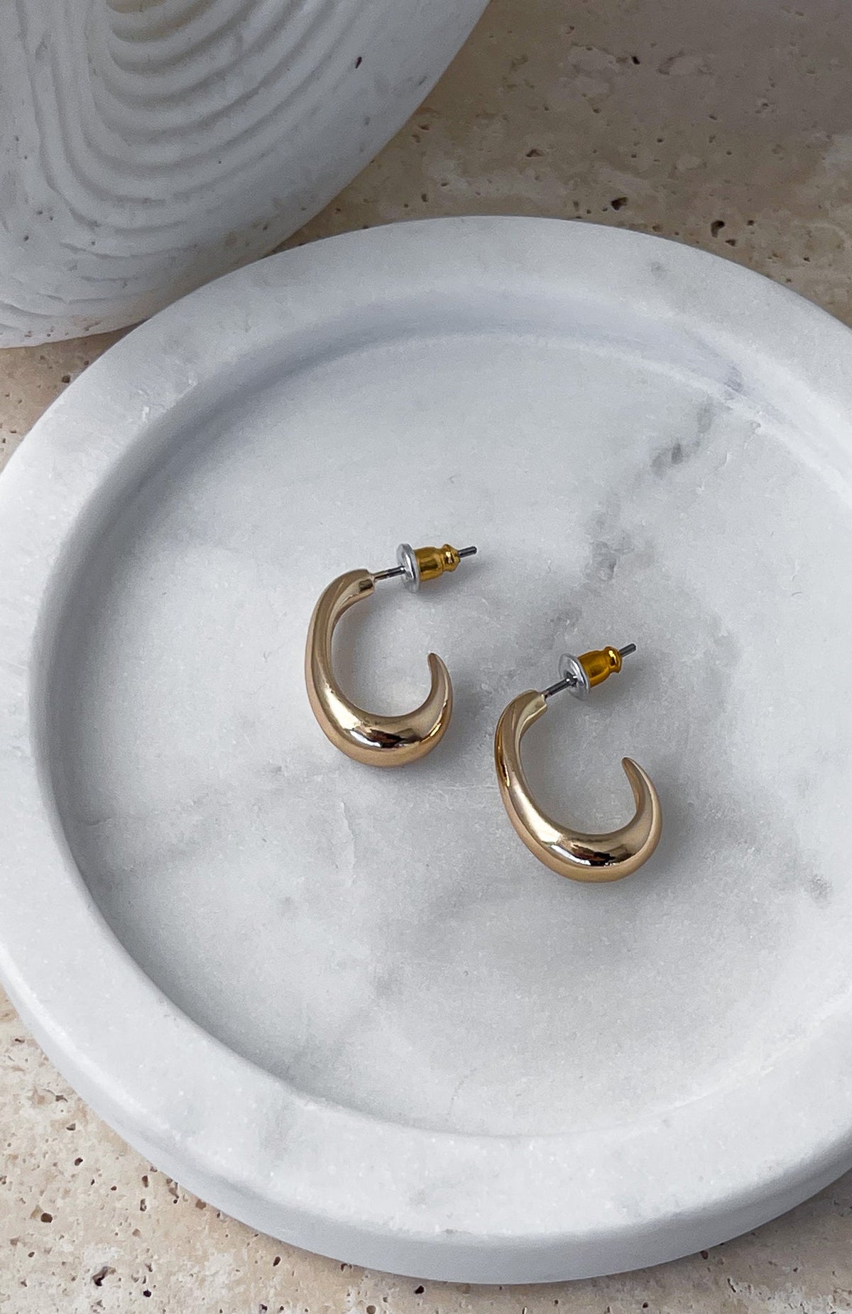 White Fox Sloane Earrings Gold