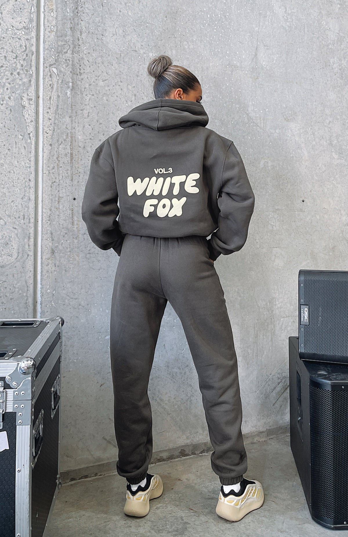 White Fox Offstage Sweatpants Shadow